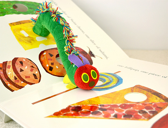 The Very Hungry Caterpillar with Plush（はらぺこあおむし ...