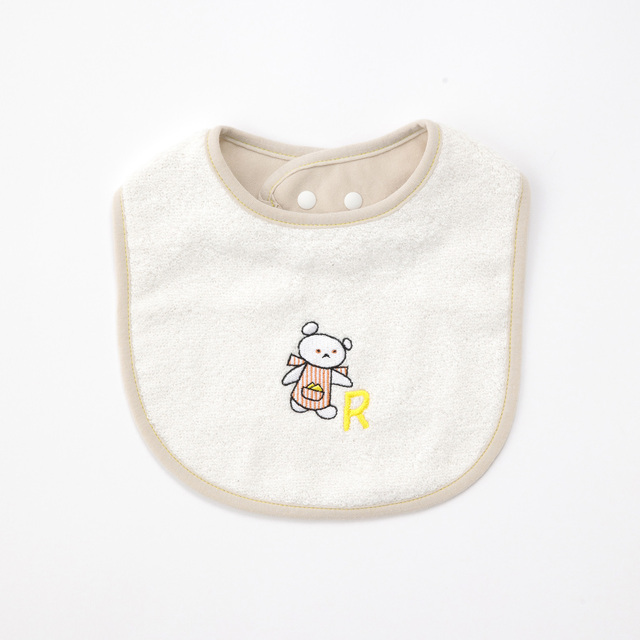 R)こぐまちゃん イニシャルスタイ | 絵本ナビ | グッズ・通販