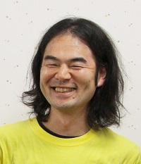 �������i����j