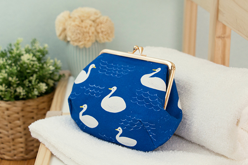 西淑 帆布がま口 コスメポーチ swan